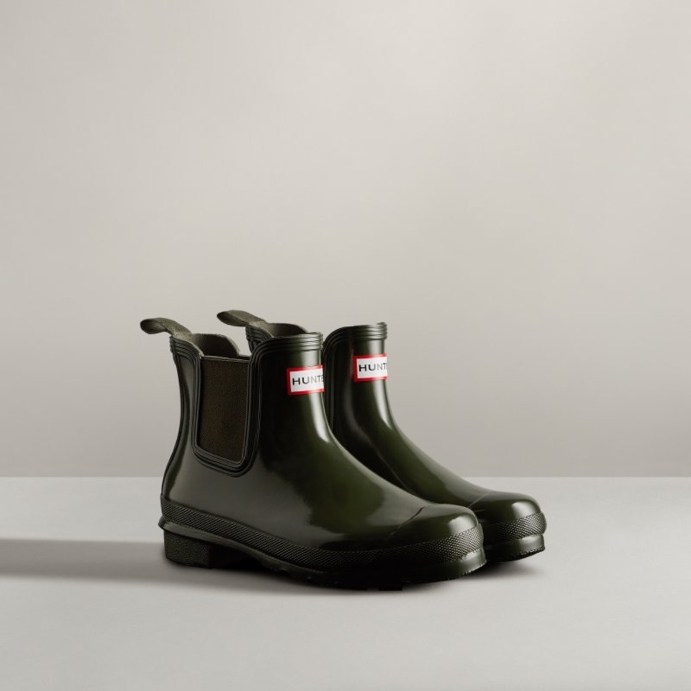 Chelsea glossy green HUNTER boots size 8